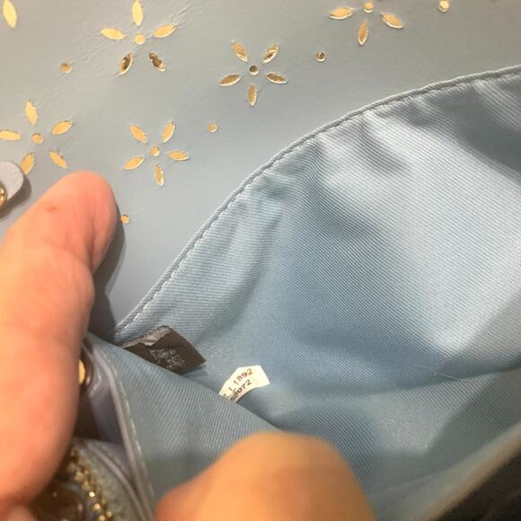 COACH Silver Laser Perforated Leather Turnlock Chain Strap Clutch XBody F58072 - Picture 12 of 16